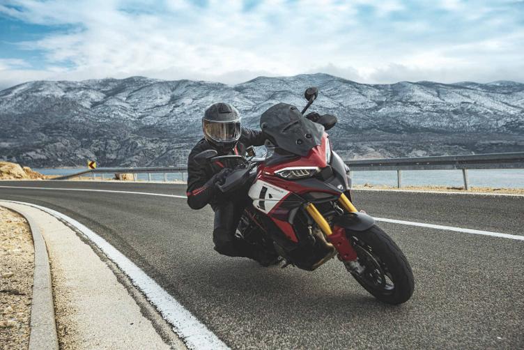 Schuberth C5 Carbon Klapphelm - 1